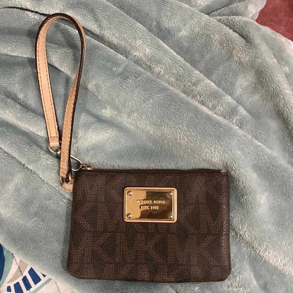 Michael Kors wristlet